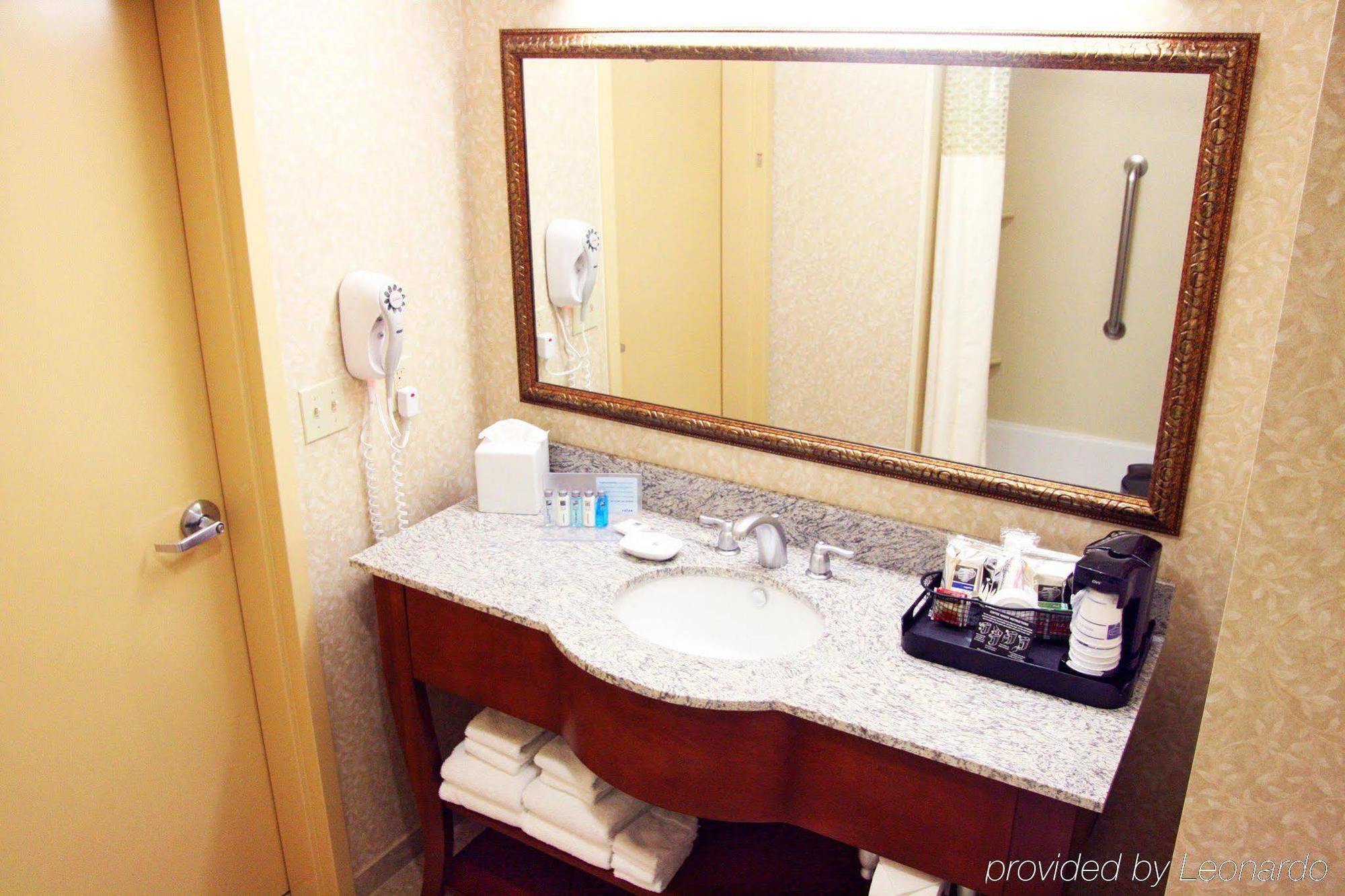 Hampton & Los Angeles Airport Hotel Burbank