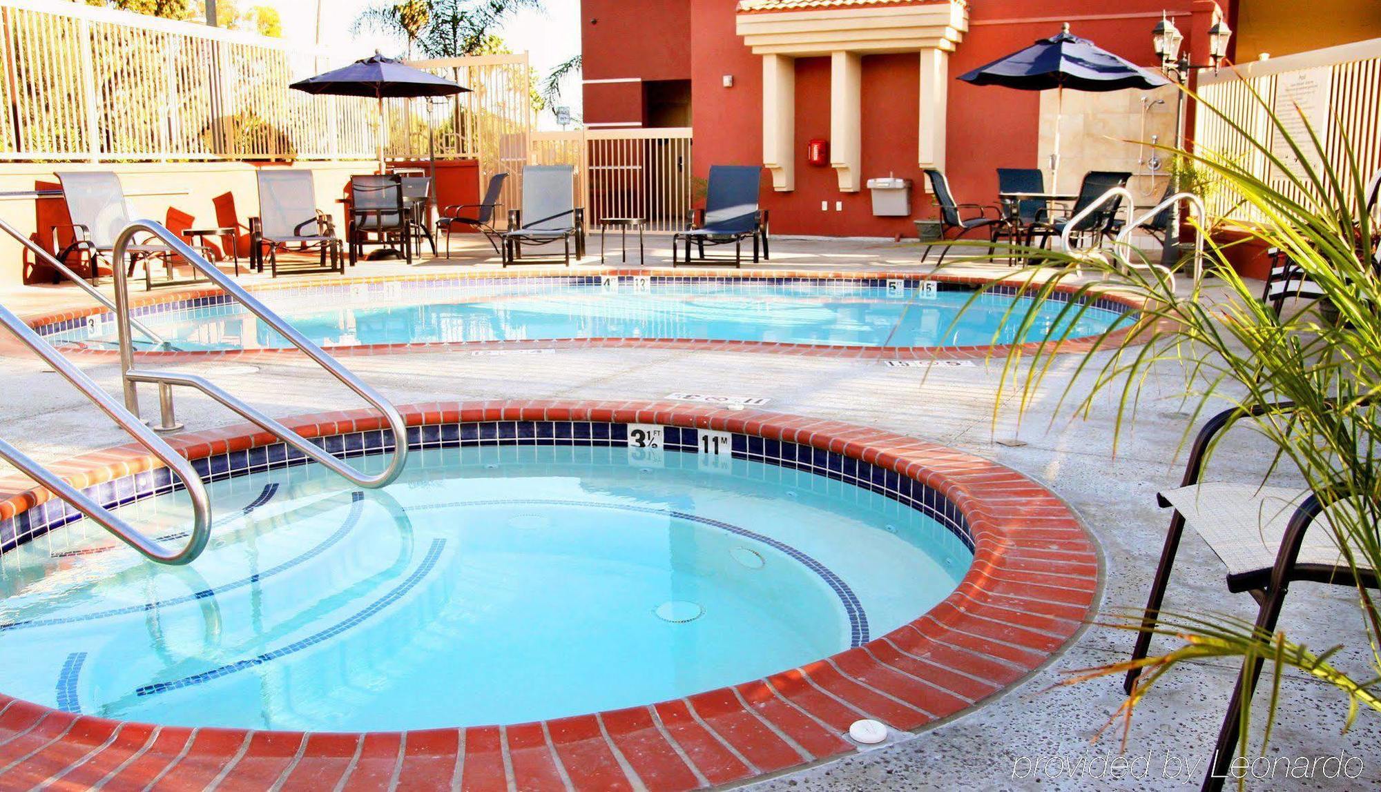 Hampton & Los Angeles Airport Hotel