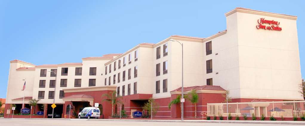 Hampton & Los Angeles Airport Hotel 3*