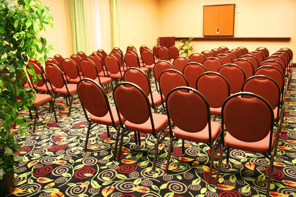 Hampton & Los Angeles Airport Hotel 3*