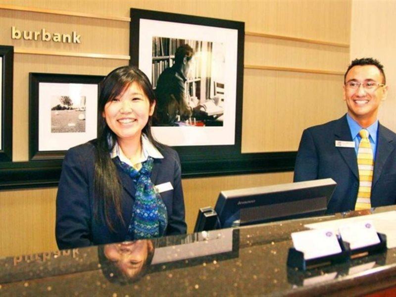 Hampton Inn&suites Angeles Airport